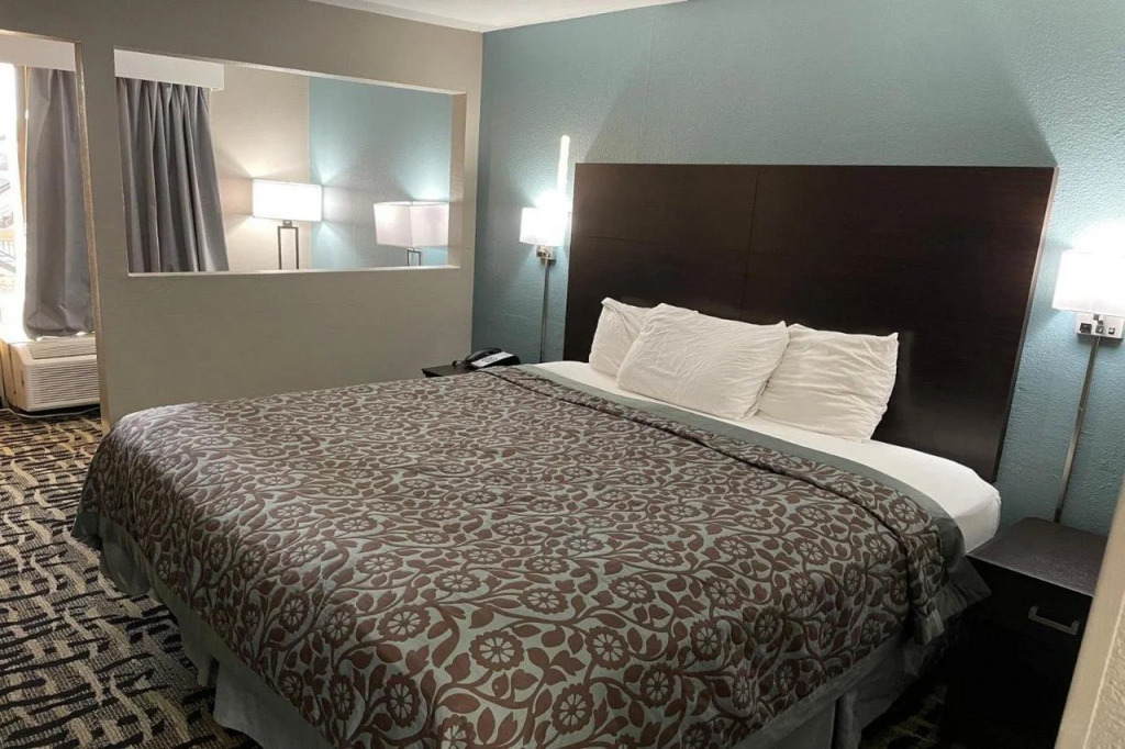 Homegate Inn And Suites