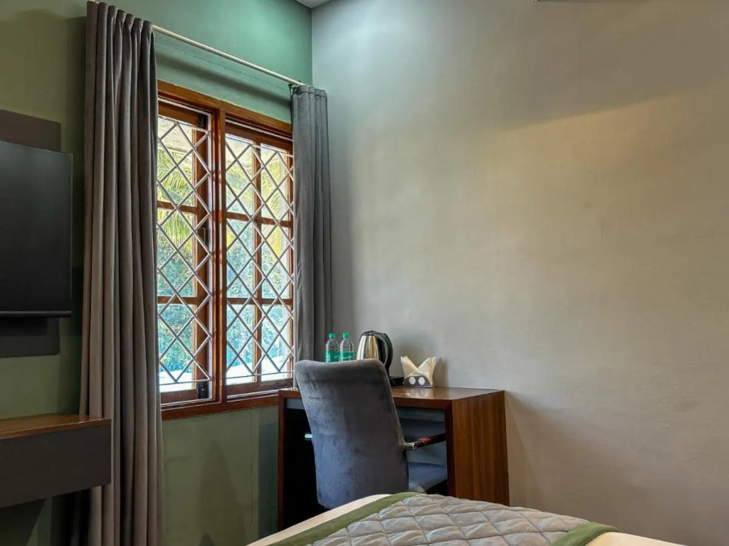 Palm Mystic Inn - Indiranagar