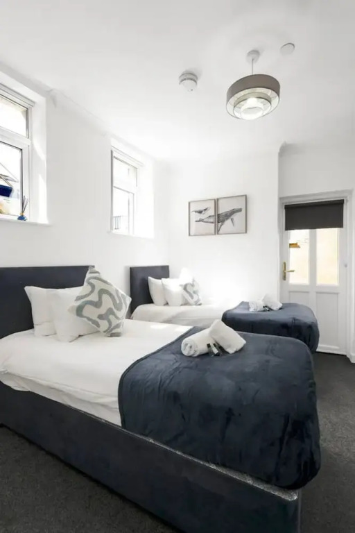 Spacious Cardiff Central Fast Wifi Netflix