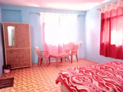 Non Stop Cafe Hostel & Stay