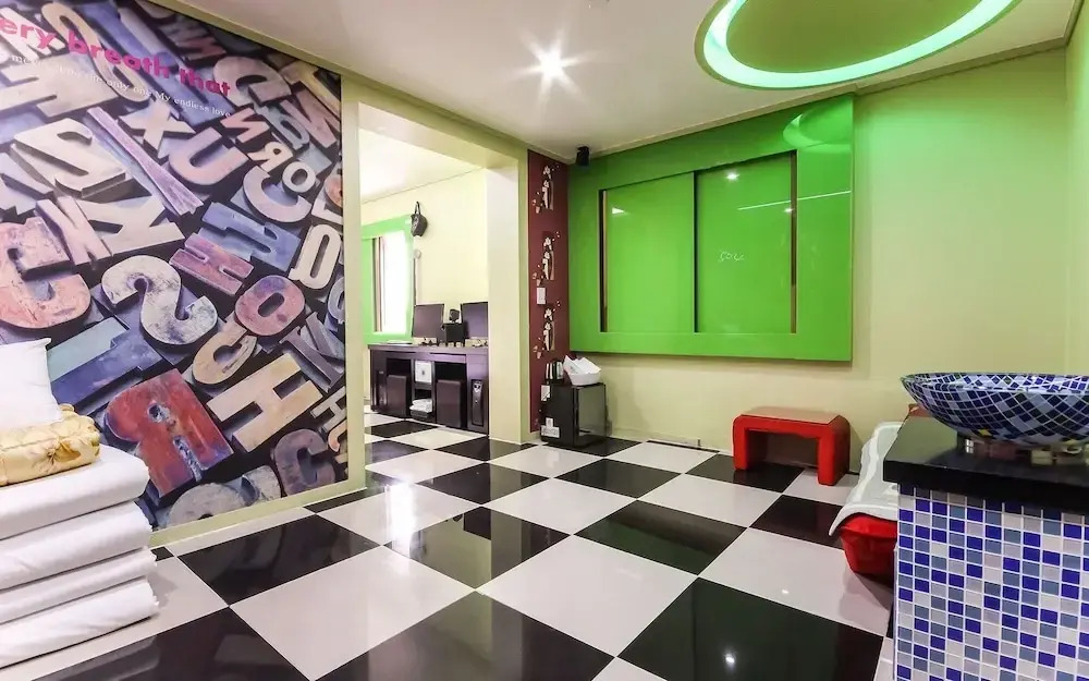 Hotel Pop Jinju