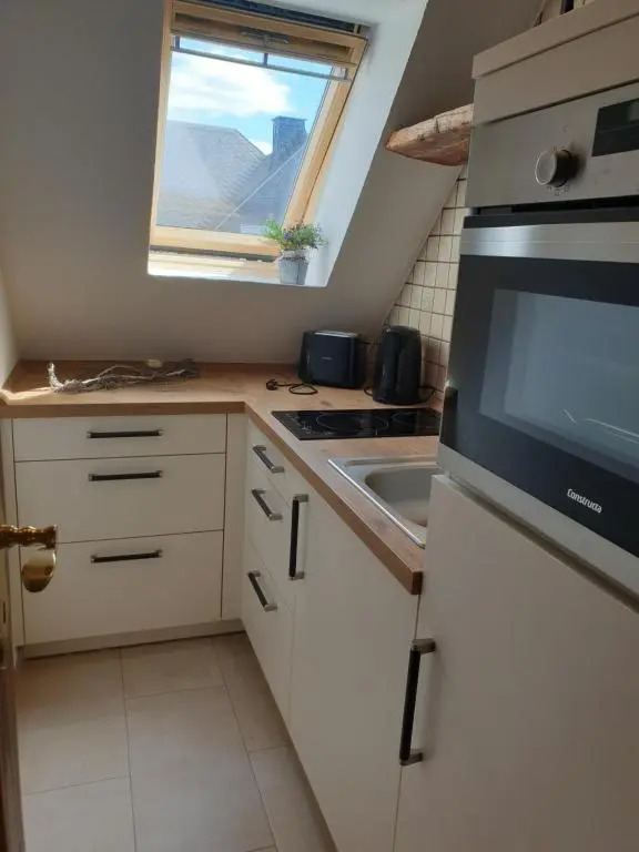 Neu Gemütliche Ferienhaus mit 3 Ferienwohnungen "Max " , " Leonore " und "Beatrice"