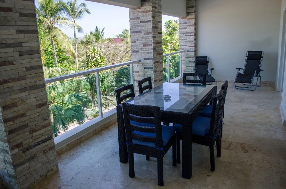 Hill Top Apartment