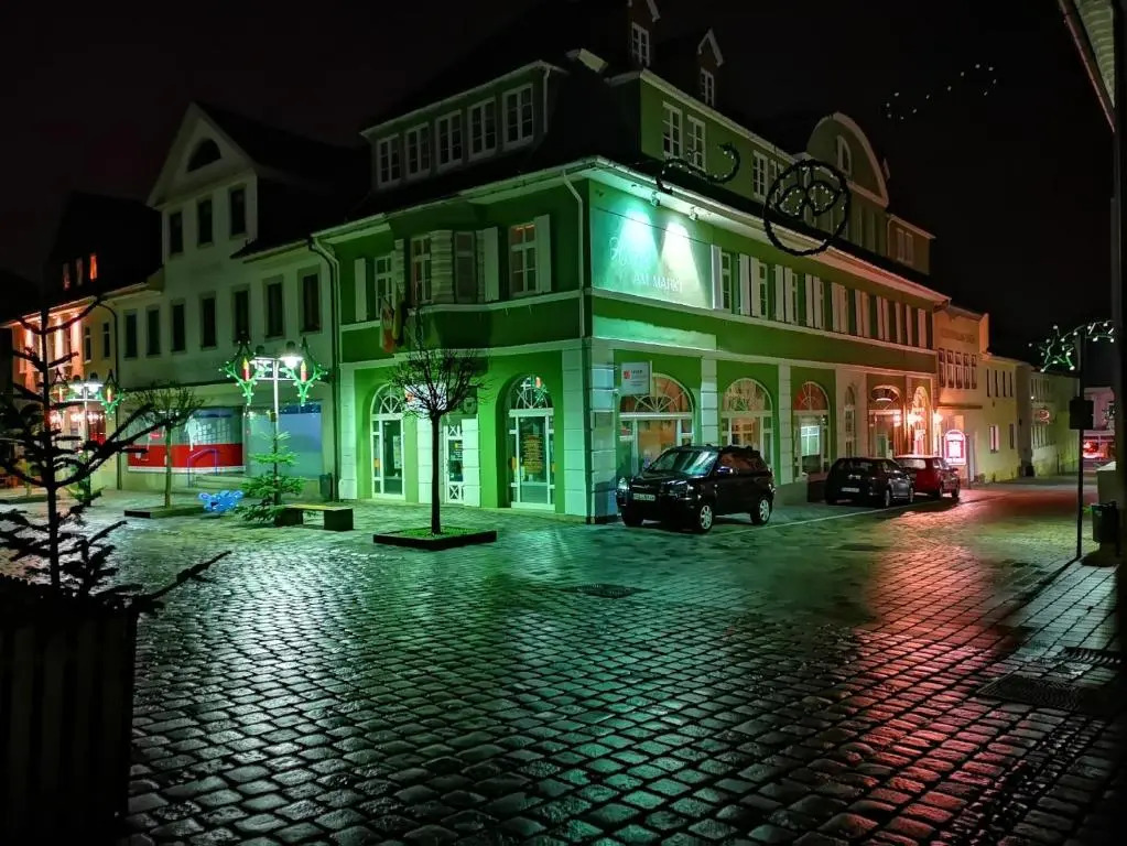 Hotel Garni am Markt - Businesshotel - Frühstücksbuffet - Fahrradabstellplatz - Hunde willkommen