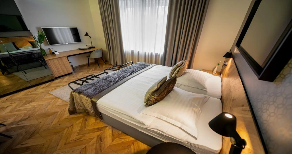 Urban Boutique Hotel Center
