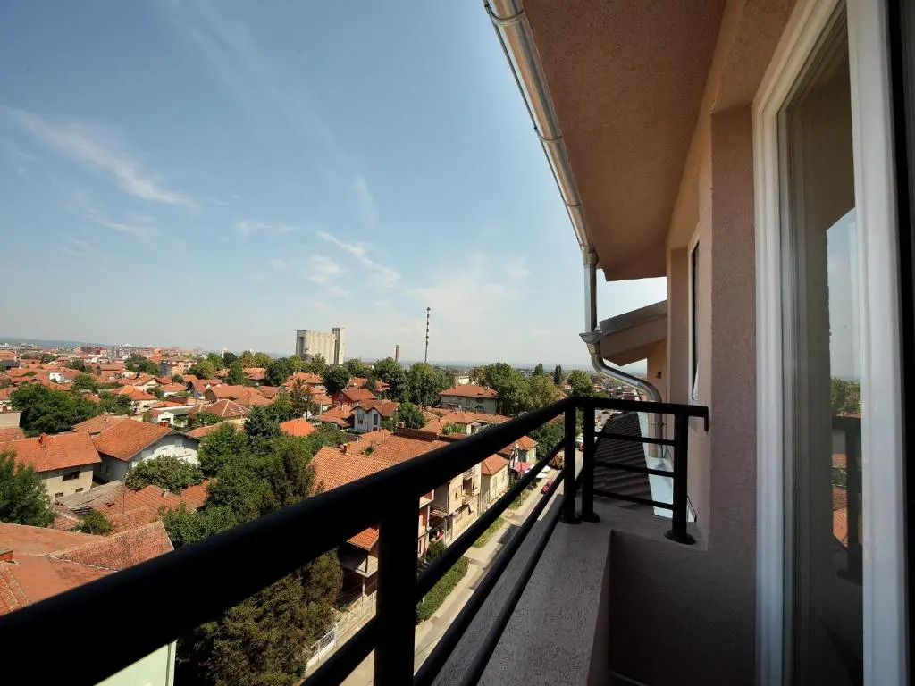 Agent Lux Apartments
