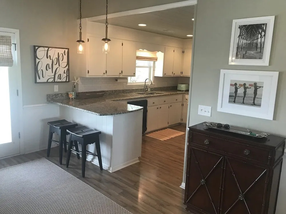 Oh Happy Day! 4 Bedroom Home