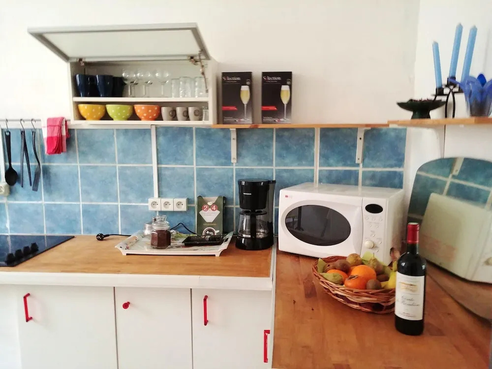 House With one Bedroom in Montreuil, With Enclosed Garden and Wifi
