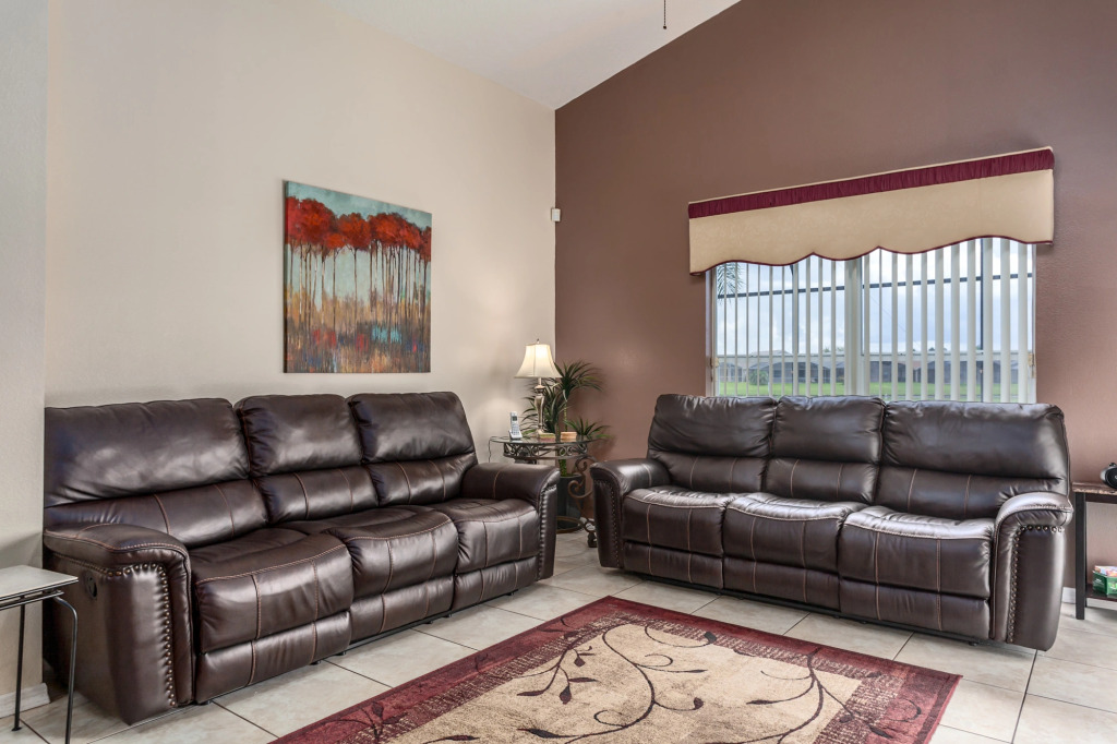 Eagle Pointe-ru1022