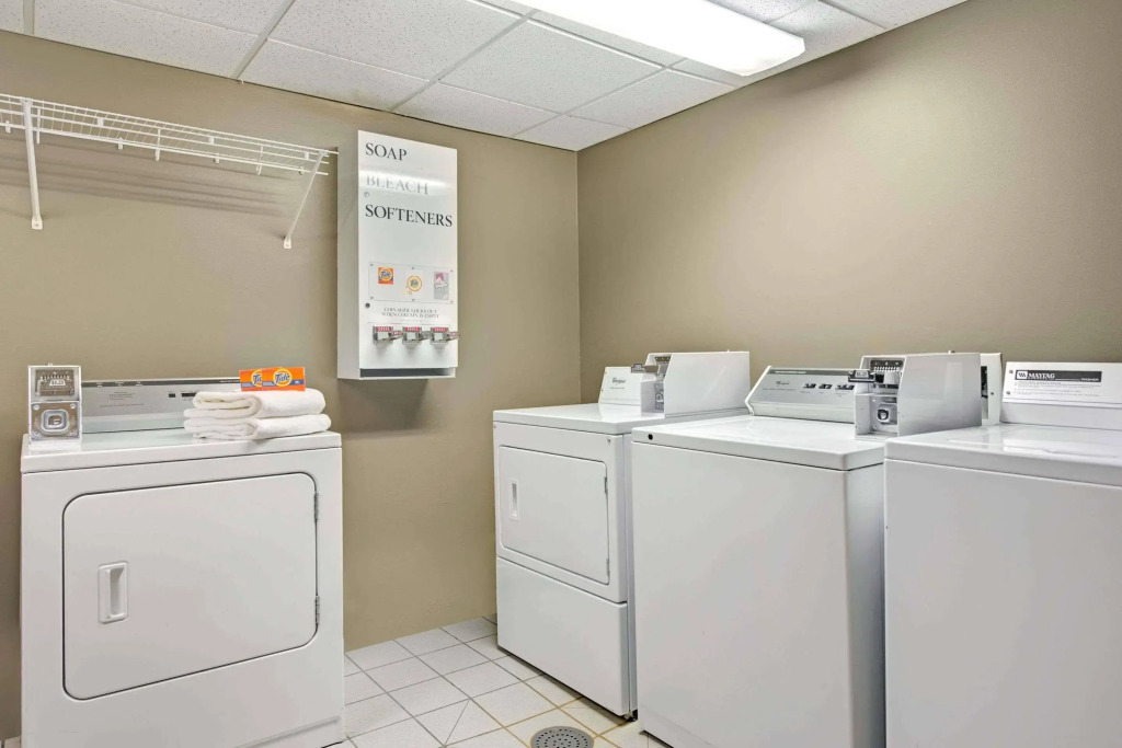 Quality Inn & Suites Columbus