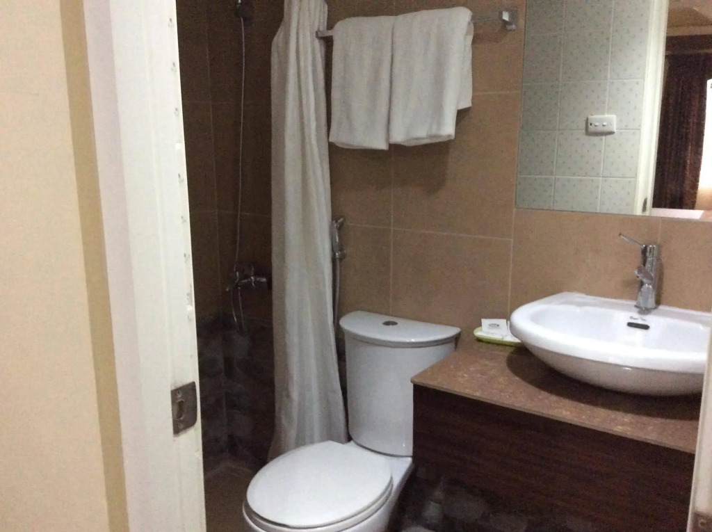 Wregent Plaza Hotel