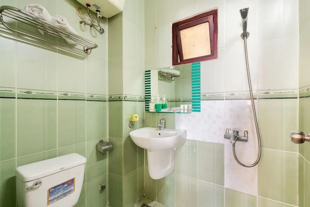 Oyo 696 Cam Ranh Hotel 1