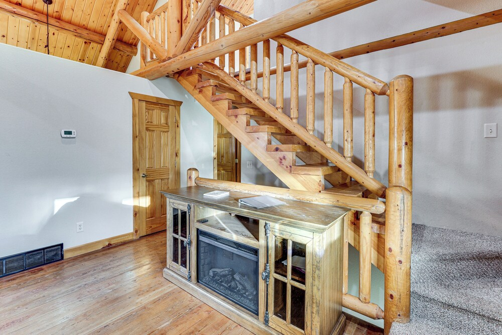 Walk to Main St! Modern Sturgis Cabin w/ Yard