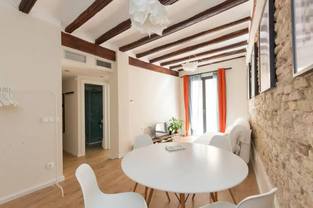 CASTA 2 - Apartamento céntrico de un dormitorio con opción de garaje