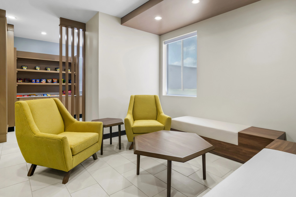 Holiday Inn Express & Suites Joplin Southeast by IHG