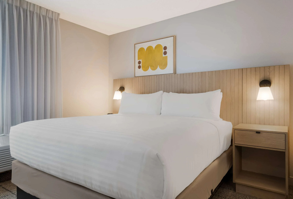Sonesta Simply Suites Irvine East Foothill
