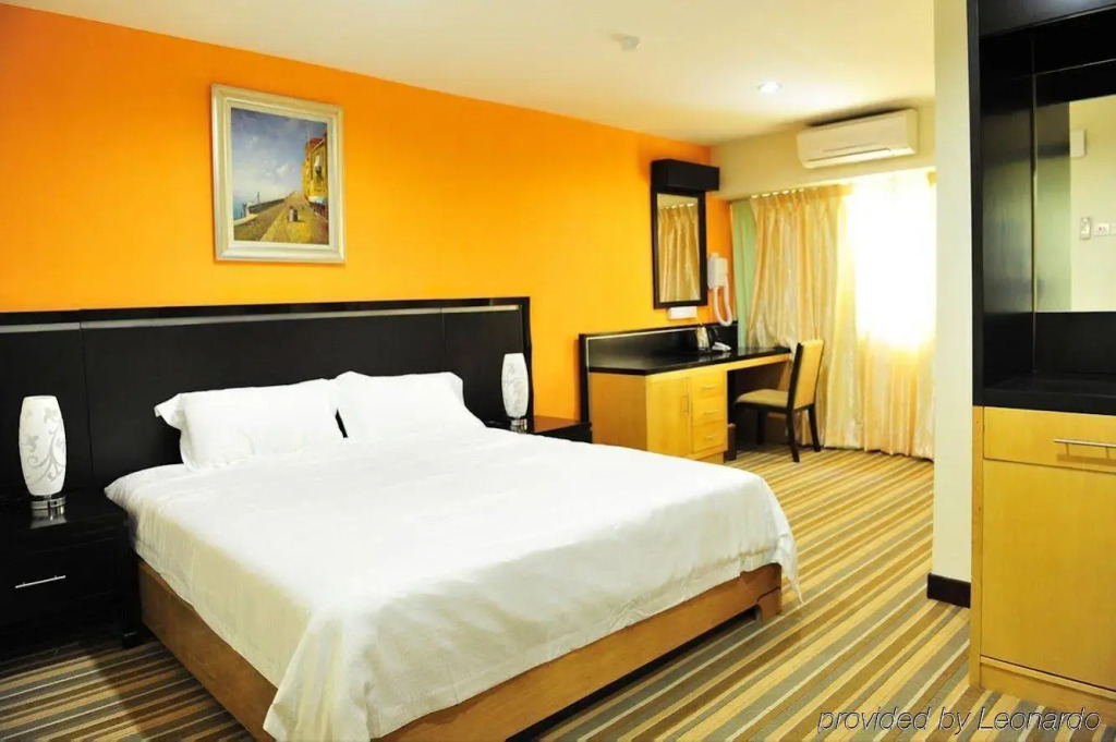 Hotel Hallmark Inn