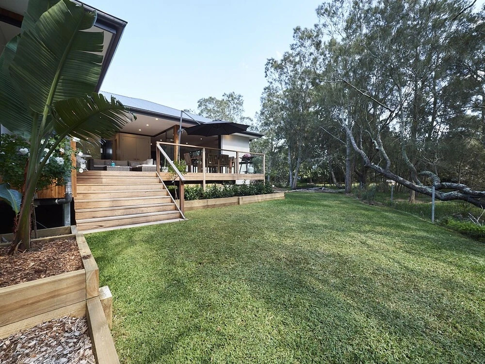 Bottlebrush Lodge (I740)
