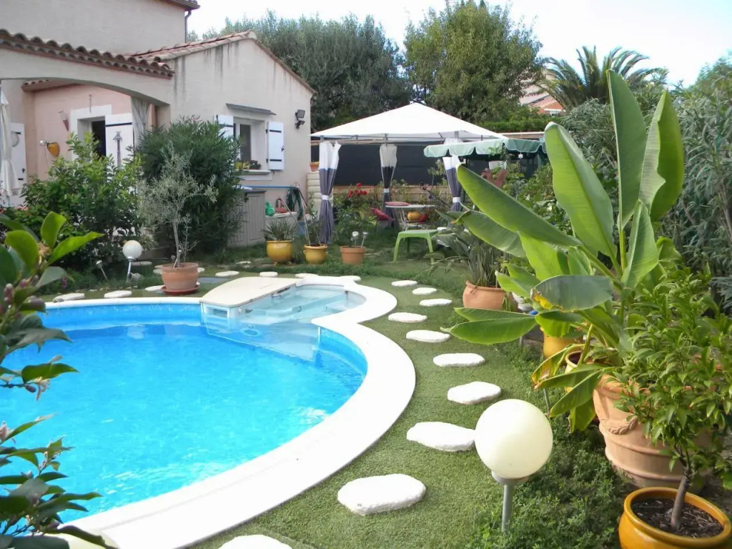 Chez Patrick Roujan