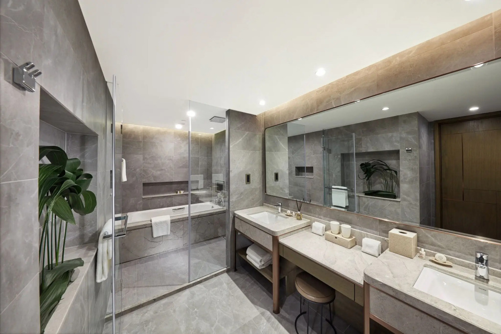 Oasis Aurum 181 Hotel