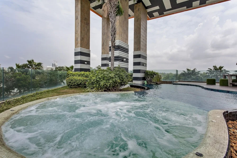 Grande Carribean apartments Jomtien beach Pool view Sea View