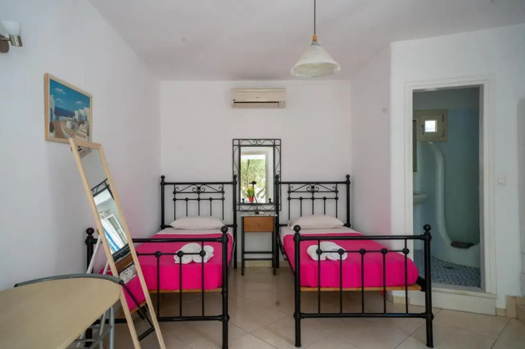 Liana Studios