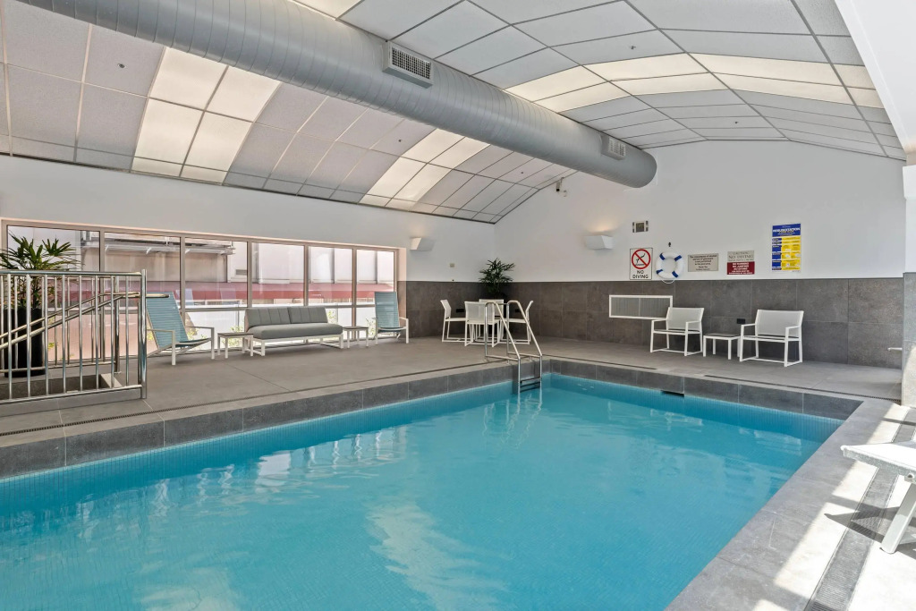 Clarion Suites Gateway