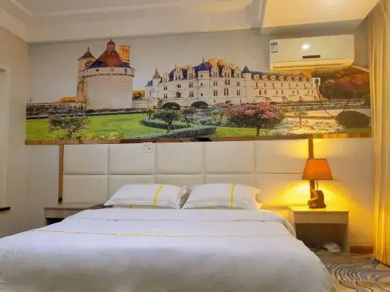 Blue Sen Hotel (Tiantai Mountain Scenic Area)