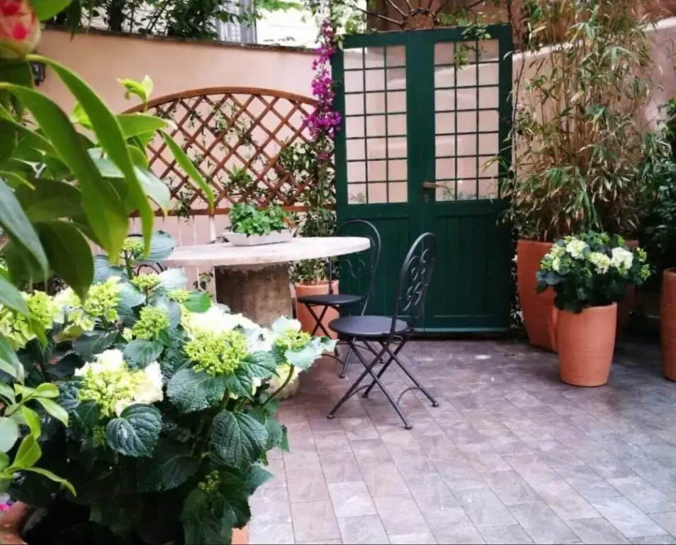 la piazzetta delle regine
