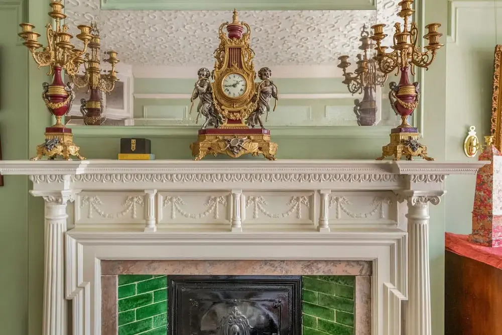The Grand Old Boy - Marylebone - by Frankie Says