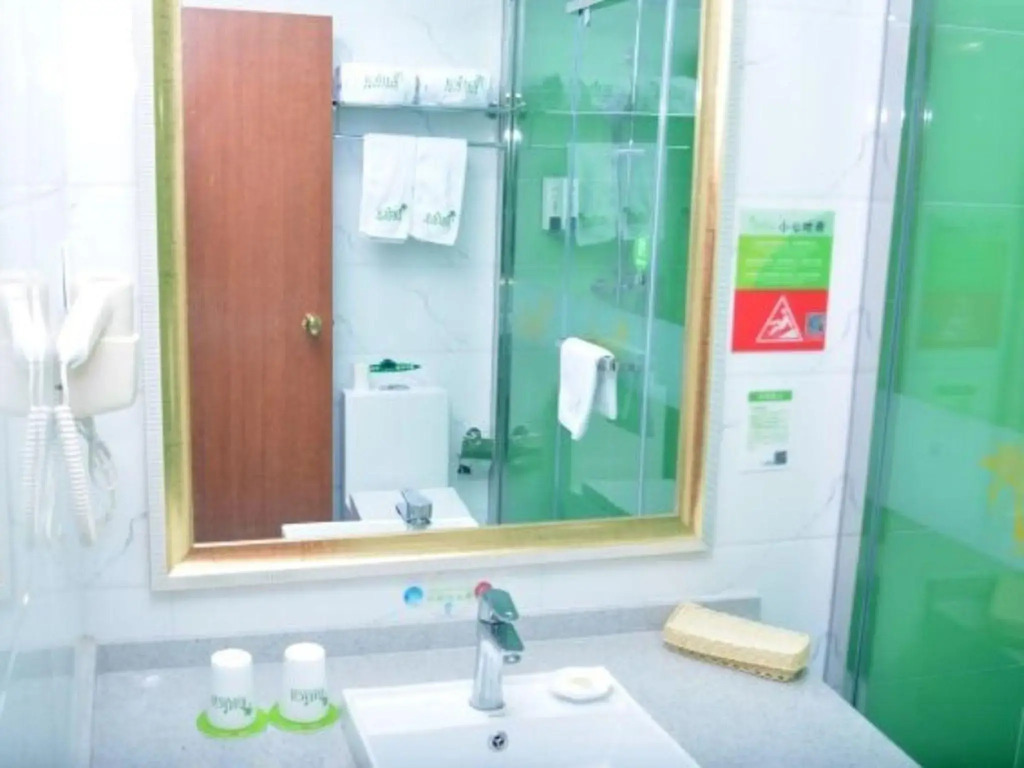 Vatica Hefei Luyang District Linquan Road Hewa Road Hotel