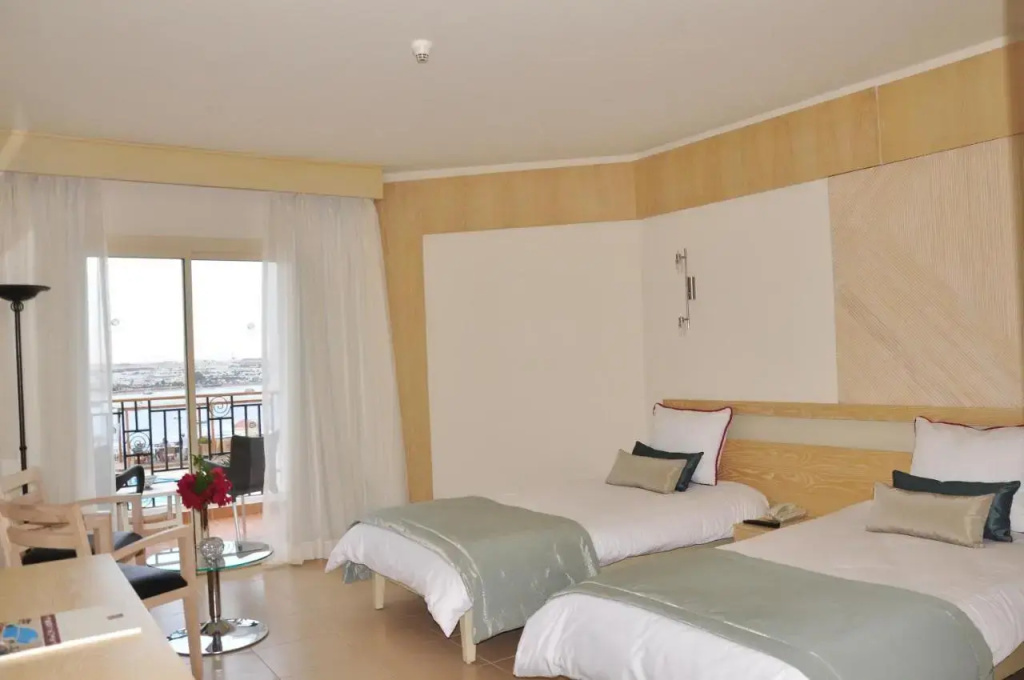 Eden Rock Hotel Namaa Bay