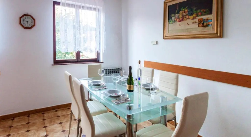Apartments Mare