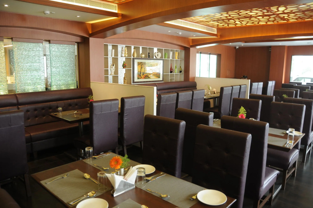 Hotel Nk Grand Park Airport Hotel