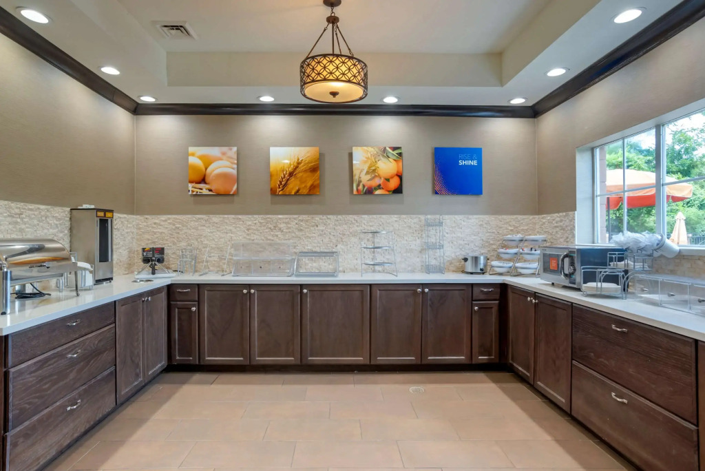 Comfort Suites Alexandria North