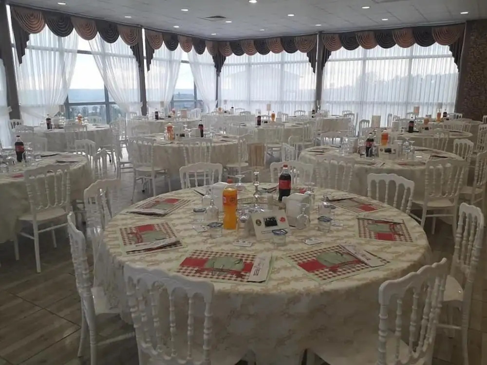 Monopetra Otel