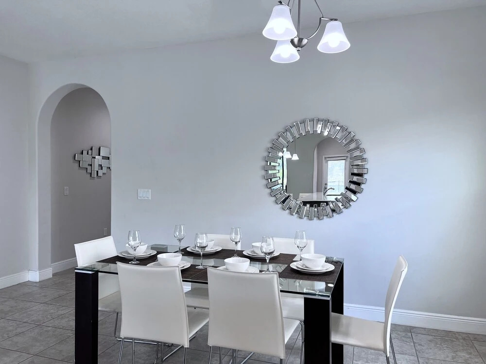 Balmoral Resort-140aa 5 Bedroom Home by RedAwning