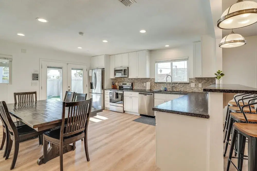 Private Pool & Patio: Modern Lake Havasu Home!