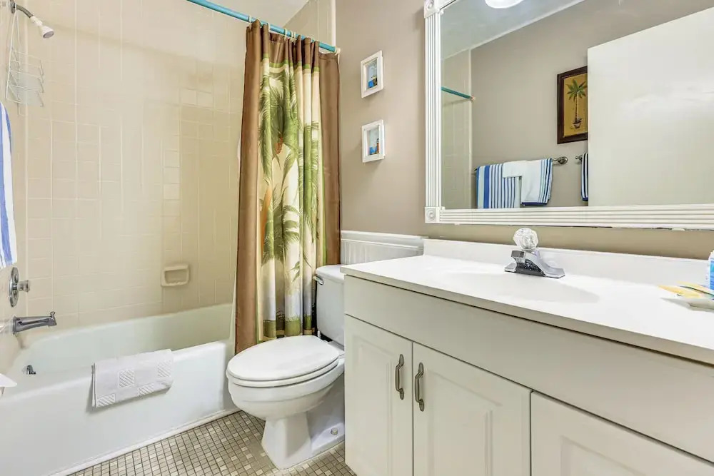 Community Pool: St Augustine Condo Near Beaches