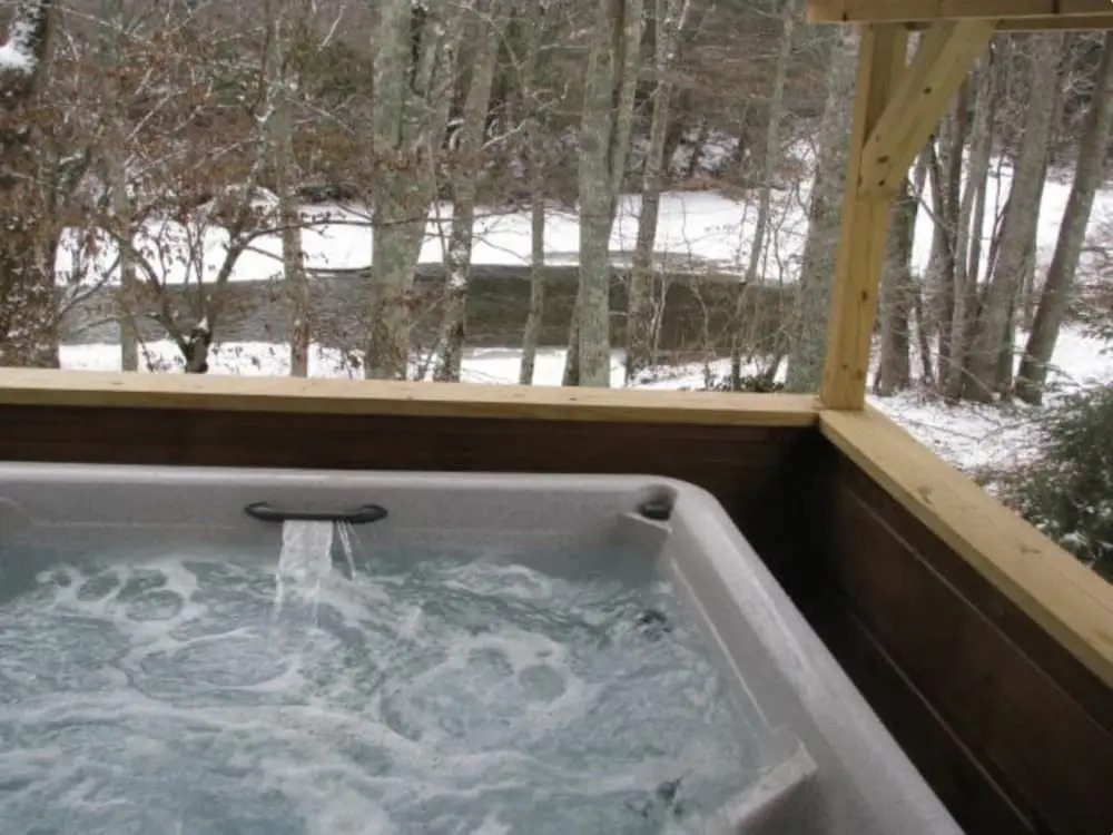 Linville River Log Cabins