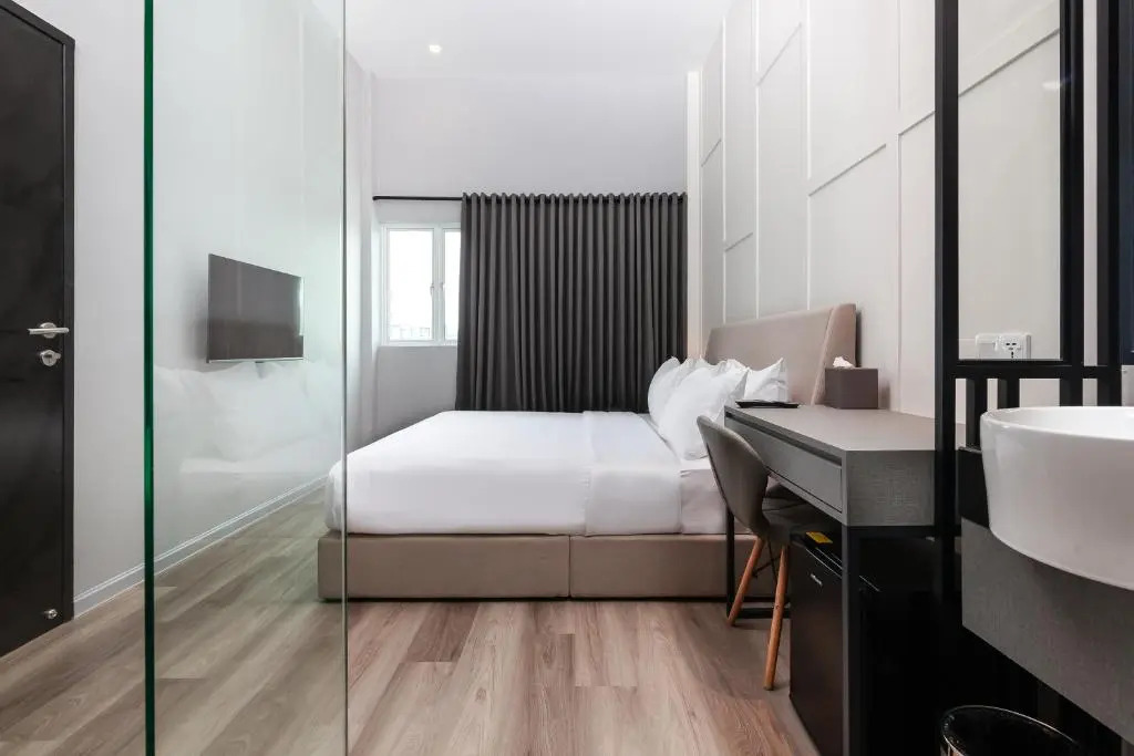 Wesley Hotel