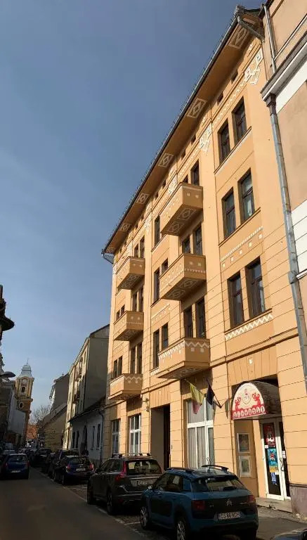 1900 Vetus Central Apartment