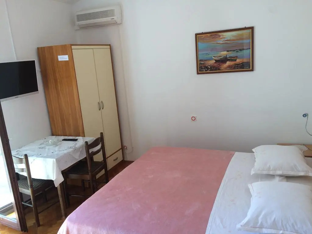 Apartments Vedrana