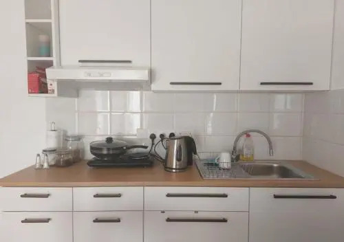 Studio Room Ensuite by the Beach, Entire Independent Unit