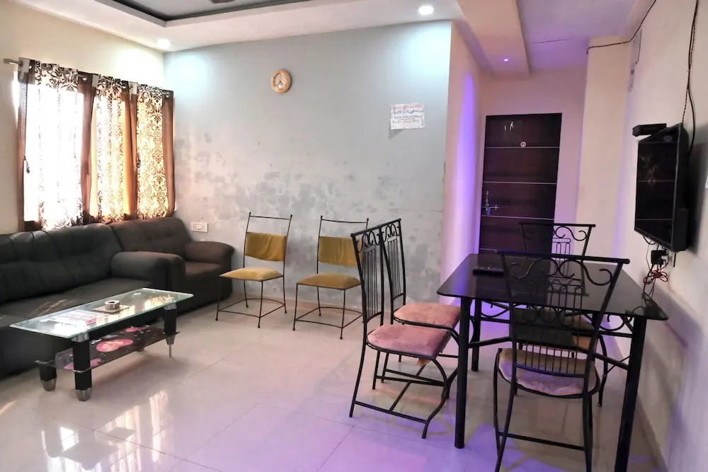 Kiran Homestay