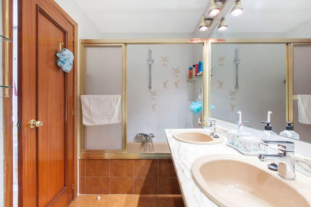 Modern B&B Somosaguas