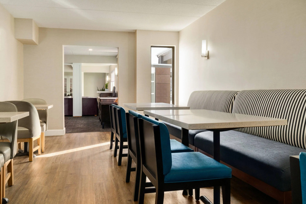 Spark by Hilton Waldorf