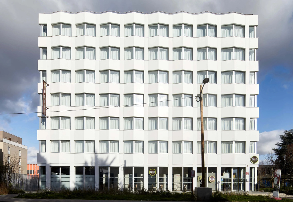 B&B HOTEL Massy Gare TGV