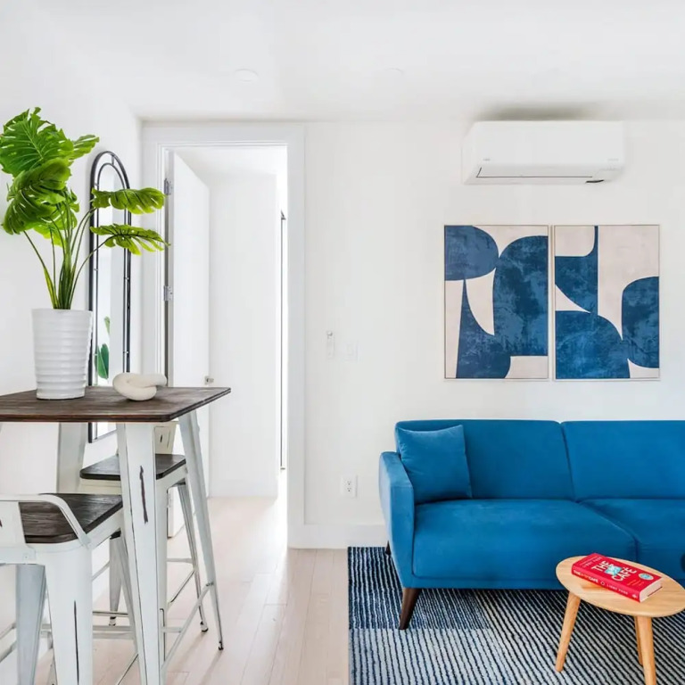 48-4fe 2BR Prime Midtown West