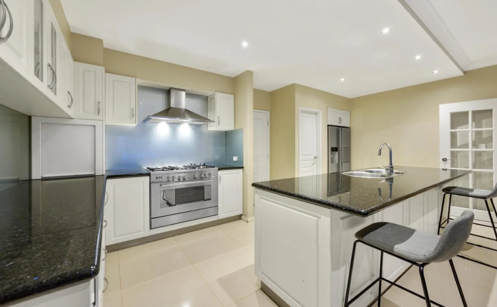 Sorrento Beach Manor